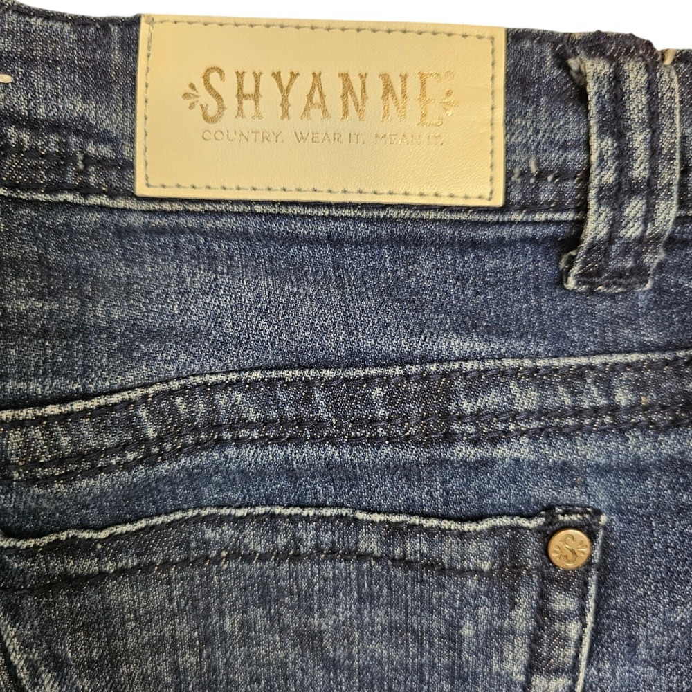 SHYANNE‎ Shyanne Embroidered Denim Micro Shorts Size 28 Frayed Hem Low Rise - Picture 6 of 8